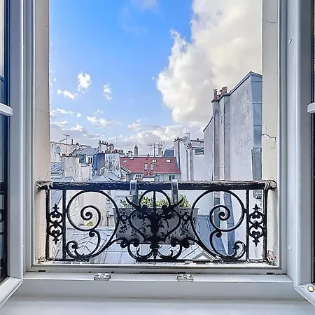 Daire Bright In The Marais Paris